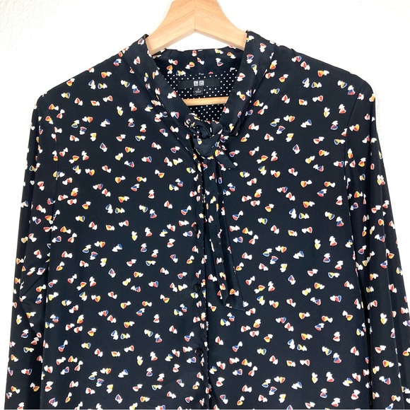 Uniqlo Shirt Long sleeves  Heart Print Tie Neck Blouse Small Black Button Down - Picture 3 of 15